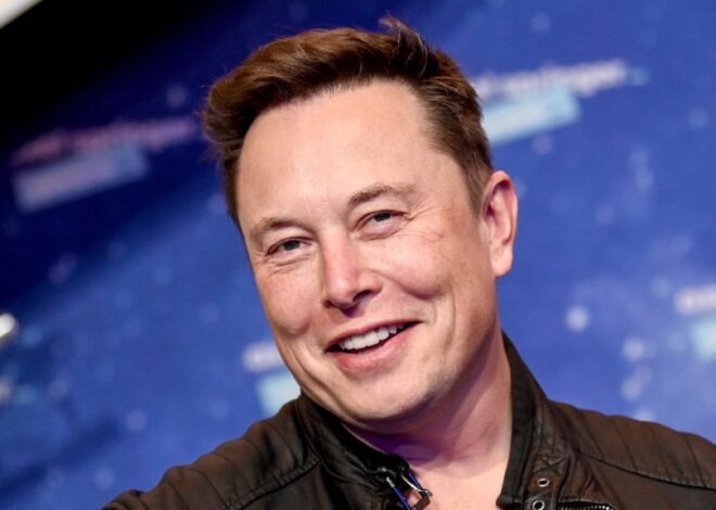 Elon Musk set to become the world’s first trillionaire to be guillotined