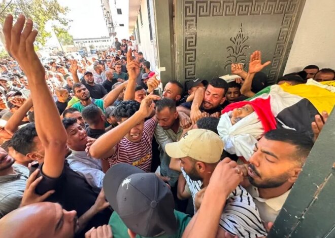 Funeral procession for a number of martyrs who were killed in Israeli attacks during the past few hours – Middle East Monitor
