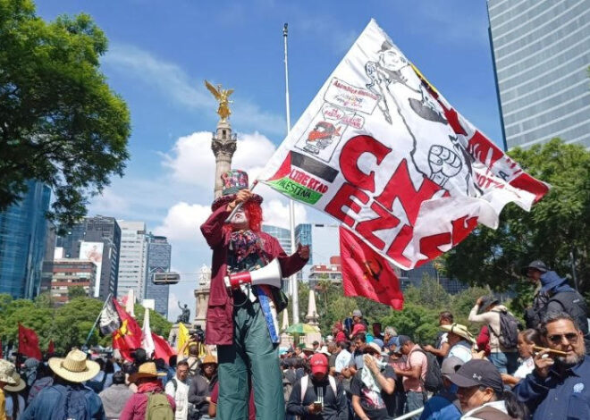 Mexican Teachers Strikes Threaten Sheinbaum’s Plans for World Cup