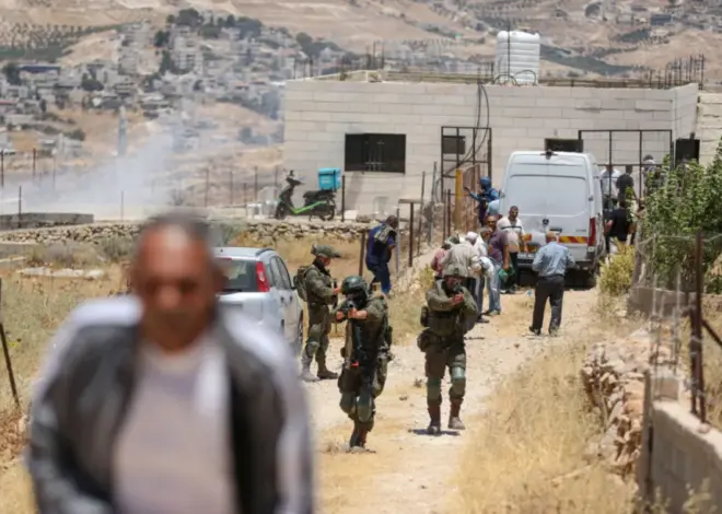 Israeli army disperses protest in southern West Bank, injures, arrests Palestinians – Middle East Monitor