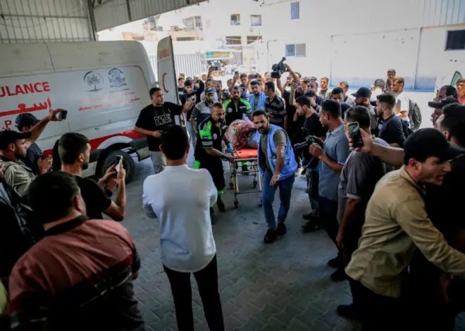 Israeli strike kills couple and their daughter in central Gaza – Middle East Monitor