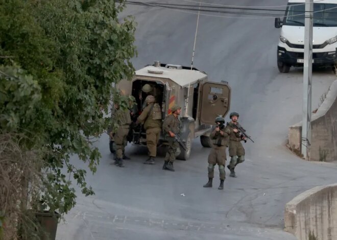 Israeli occupiers raid areas near Nablus, army arrests 14 Palestinians in raids across West Bank – Middle East Monitor