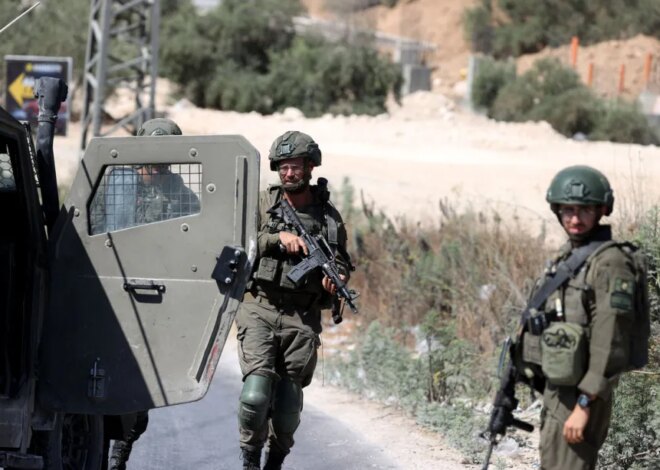 Israeli occupiers cut power to West Bank town as army arrests 5 Palestinians – Middle East Monitor