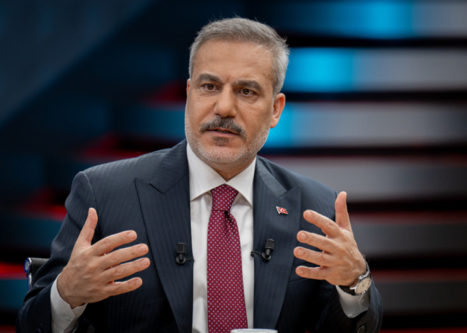 Turkish foreign minister holds phone calls with Qatari, Egyptian counterparts – Middle East Monitor