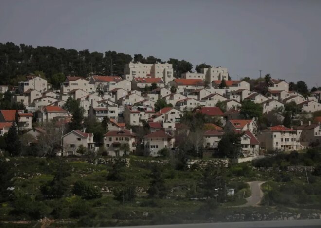 US Democratic senators urge Israel to halt settlement plan in occupied West Bank – Middle East Monitor
