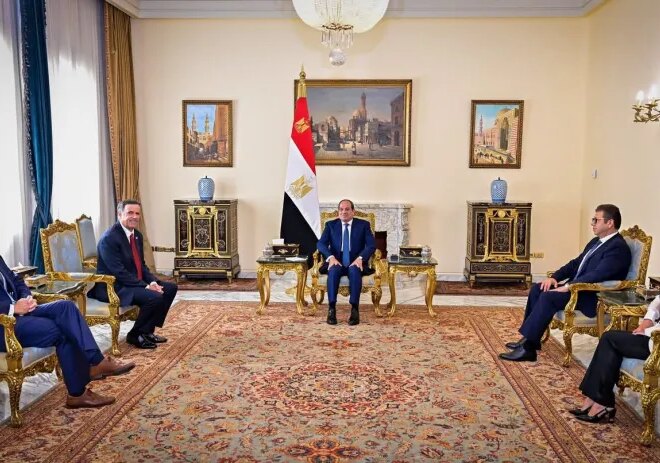 Egyptian president meets CIA chief, calls for agreement to resolve Iranian crisis – Middle East Monitor