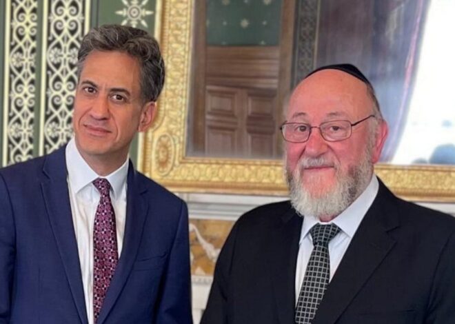 British Jews are being made less safe by chief rabbi Ephraim Mirvis, not Ed Miliband