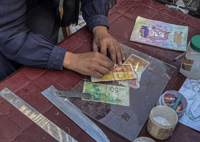 In Gaza, even cash comes at a cost – Mondoweiss