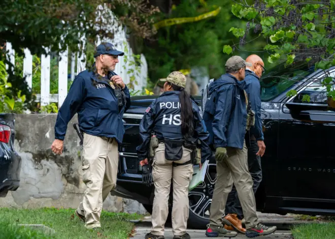 Agents Search Rep. Omar’s Washington Home in Criminal Probe