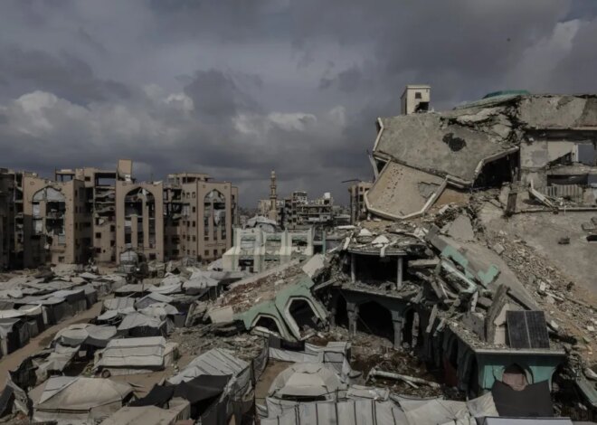 82% of Gaza buildings damaged in Israeli genocide, Palestinian statistics agency says – Middle East Monitor