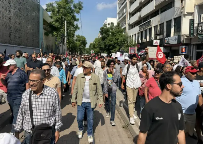 Thousands rally in Tunis against President Saied – Middle East Monitor