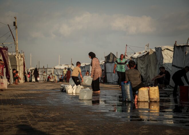 Israel Cuts Off Commercial Goods From Entering Gaza as It Continues Attacks