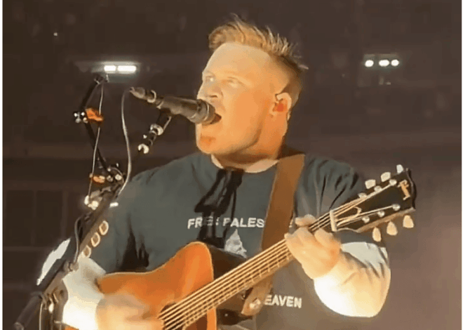 Country Singer Zach Bryan’s Free Palestine Shirt at Kraft Staduim