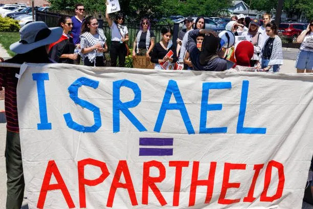 Ben-Ami: Israel is living under apartheid, two-state solution currently impossible – Middle East Monitor