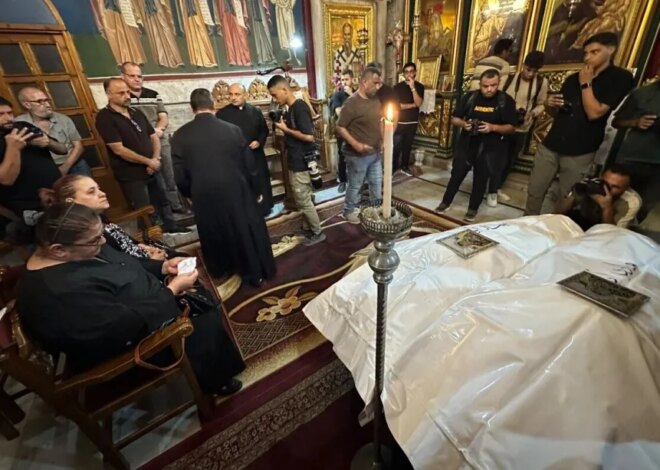 Funeral ceremony for two Palestinian Christians after an Israeli attack in Gaza – Middle East Monitor